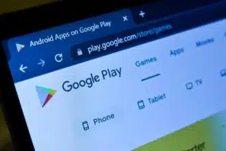 Google Opens Play Store To Rival Android Marketplaces(1)