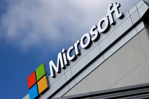 Microsoft CEO Satya Nadella warns businesses(1)