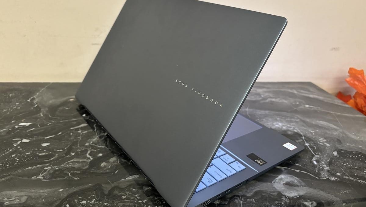 Snapdragon X Series AI Laptops Arrive as Practical Tech Gifts for Rakhi 4 ASUS Vivobook S16