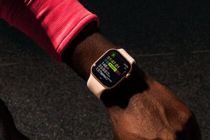 Apple Considers Radical Redesign for Future Smartwatch Models