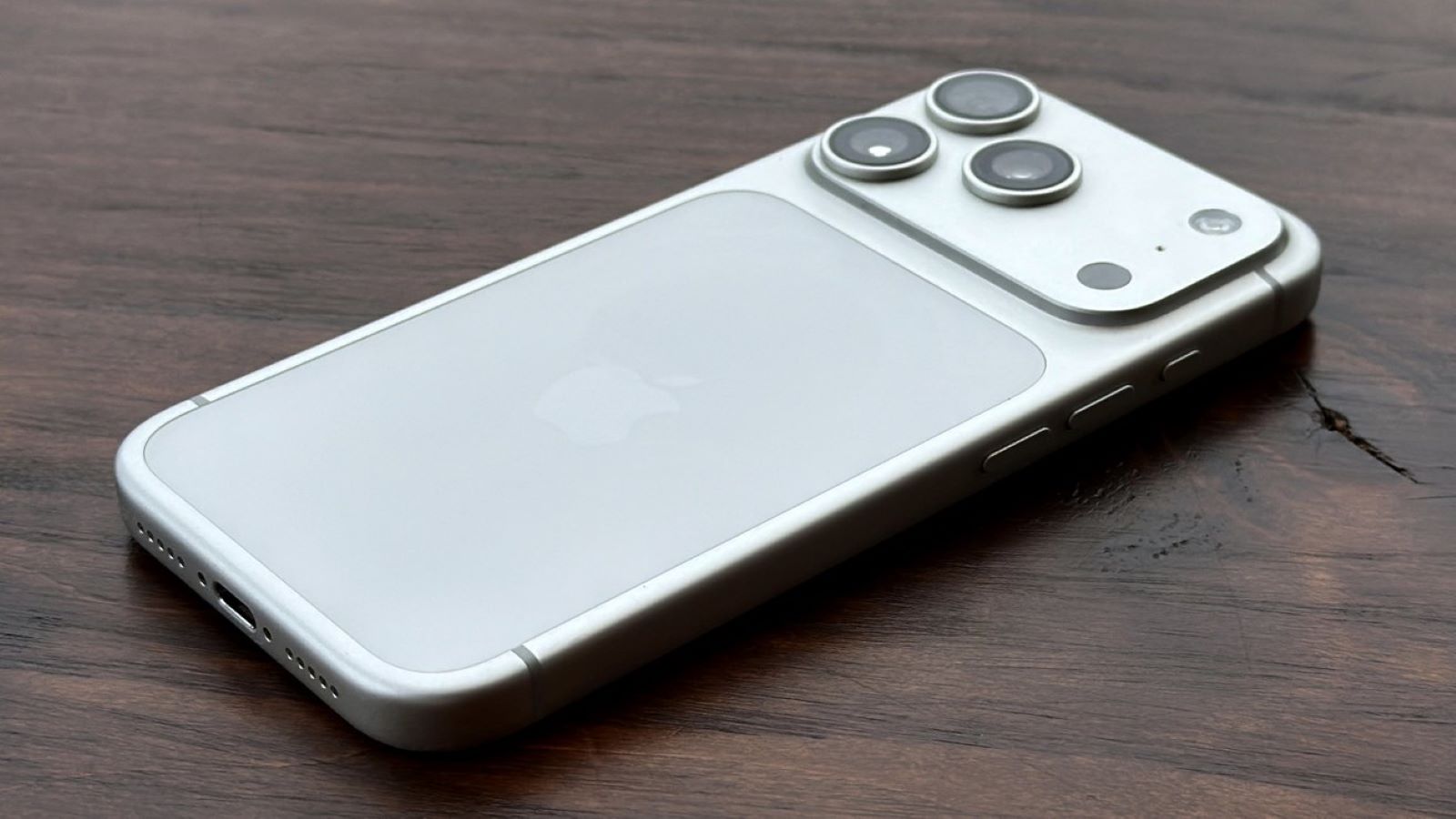 Apple iPhone Shipments Grow in Latin America Despite Regional Smartphone Market Slump