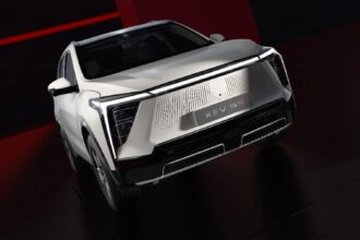 Mahindra Expands Battery as a Service Scheme to Full Electric SUV Lineup