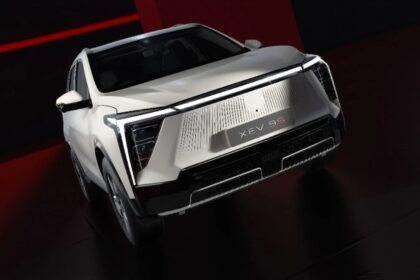 Mahindra Expands Battery as a Service Scheme to Full Electric SUV Lineup