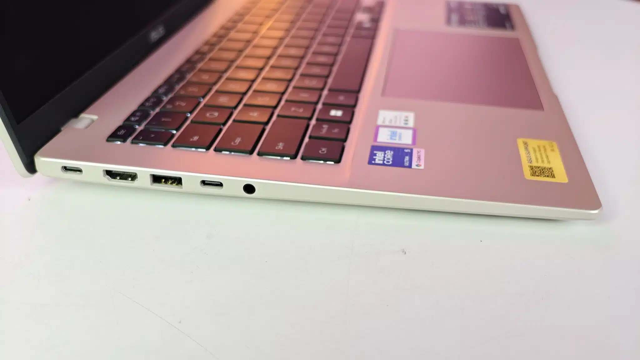 ASUS Vivobook 14 X1407AA Review - Everyday Performance and Practical Hardware for Indian Users 11 asus vivobook 192326 scaled