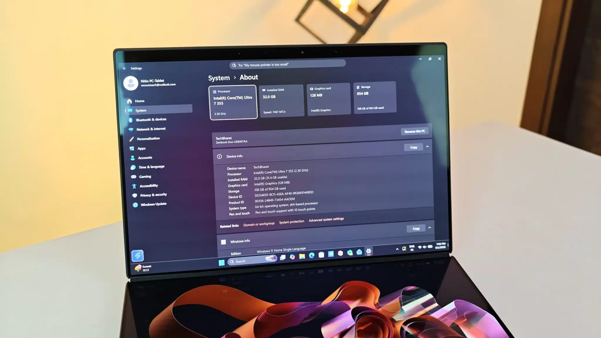 ASUS Dual Screen Zenbook Duo UX8407AA Laptop Review - You haven't seen anything like this before! 6 asus zenbook duo 20260801 190551 scaled