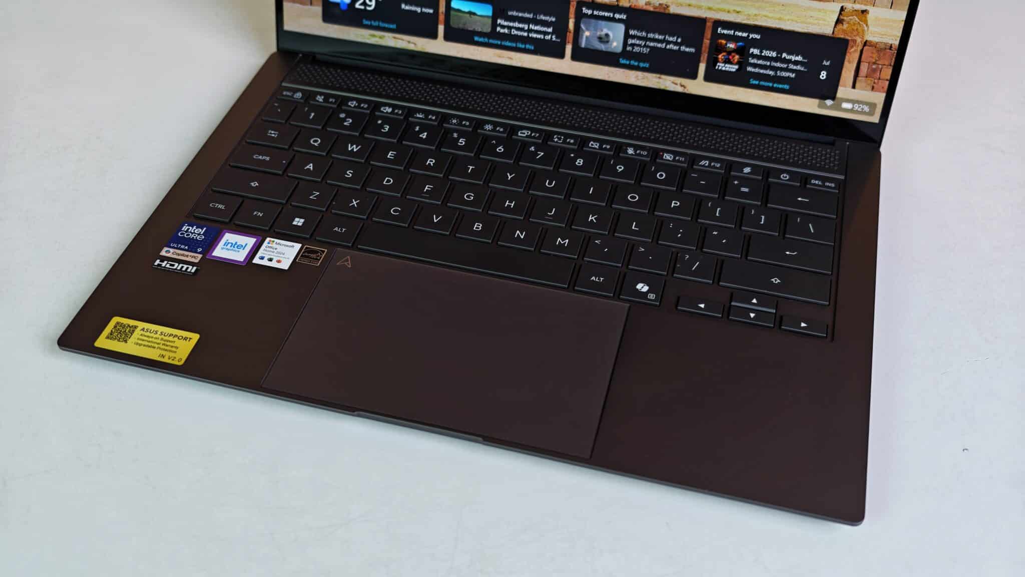 ASUS Zenbook S14 OLED UX5406AA Review: Delivers Strong Battery Life and Premium Portability 7 asus zenbook s144 161413 scaled