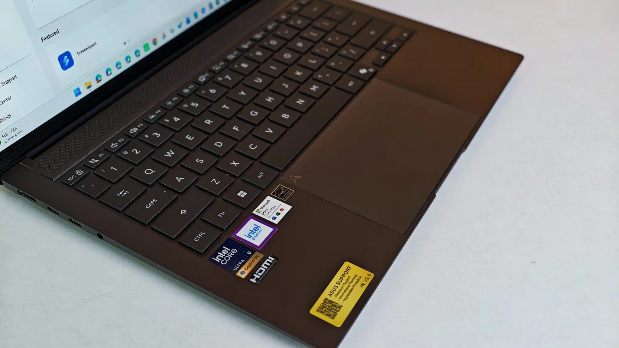 ASUS Zenbook S14 OLED UX5406AA Review: Delivers Strong Battery Life and Premium Portability 6 asus zenbook s144 161433 scaled