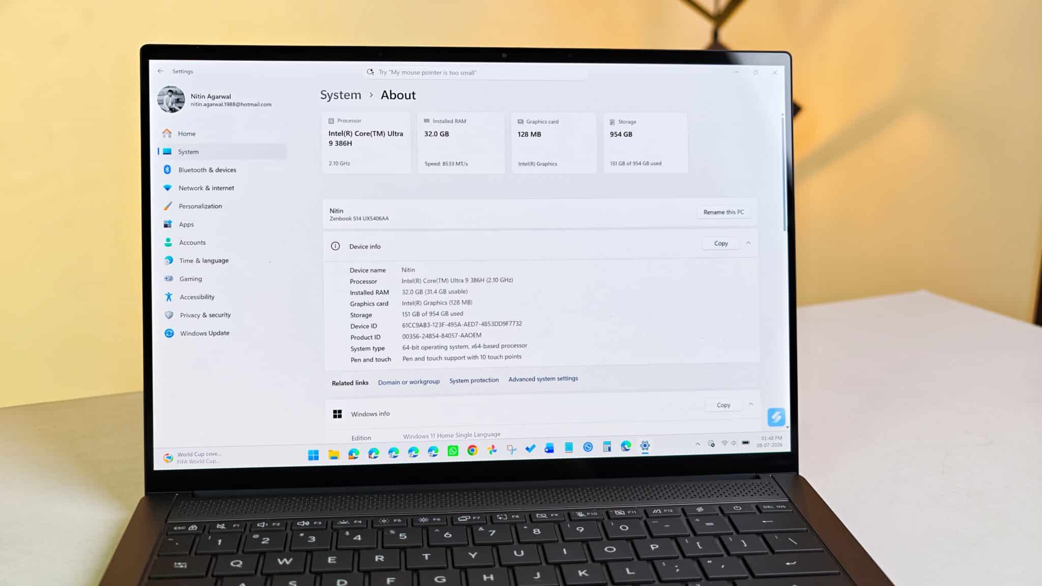 ASUS Zenbook S14 OLED UX5406AA Review: Delivers Strong Battery Life and Premium Portability 5 asus zenbook s144 161439 scaled