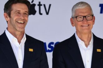 Apple Shares Fall Ahead of John Ternus's First USD 54 Billion iPhone Launch