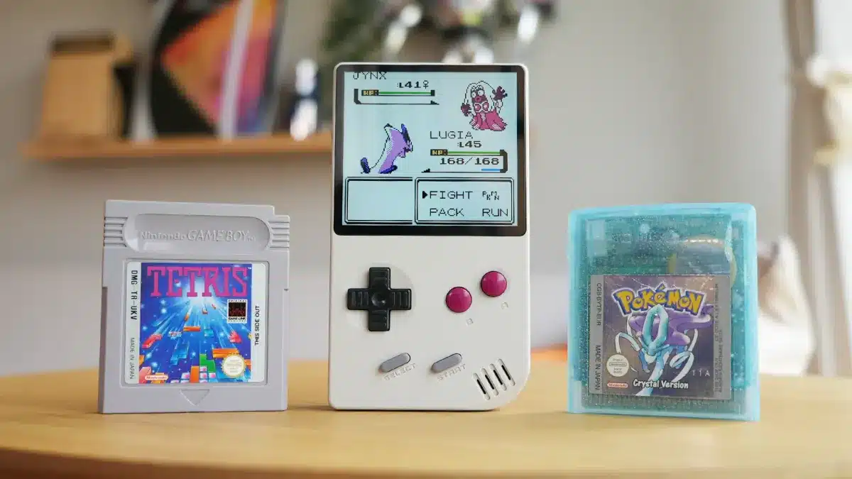 FunnyPlaying Launches FPGB Mini Handheld Console That Runs Original Game Boy Cartridges