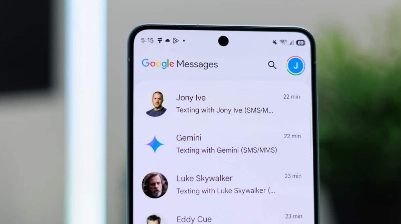 Google Messages Tests Apple iMessage Style Pinned Chats With a Stricter Limit