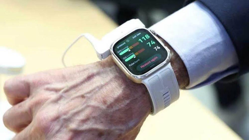 Huawei Previews Watch D3 With Advanced Blood Pressure Tracking Ahead of Global Launch