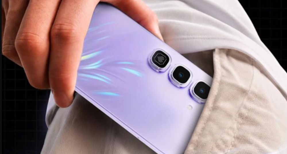 Infinix HOT 70 Pro Debuts in India With Rear Active Matrix Cube and IP68 Rating 2 Infinix HOT 70 Pro Debuts in India