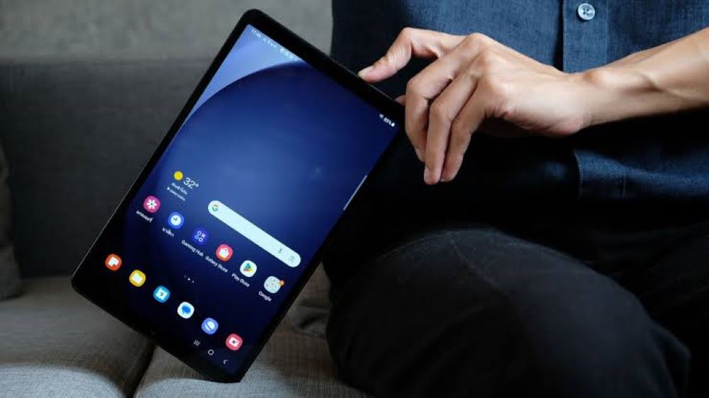 Five Practical Tech Gadgets Aid Teachers with Classroom Work and Lesson Planning Under INR 40,000 2 Samsung Galaxy Tab A11+