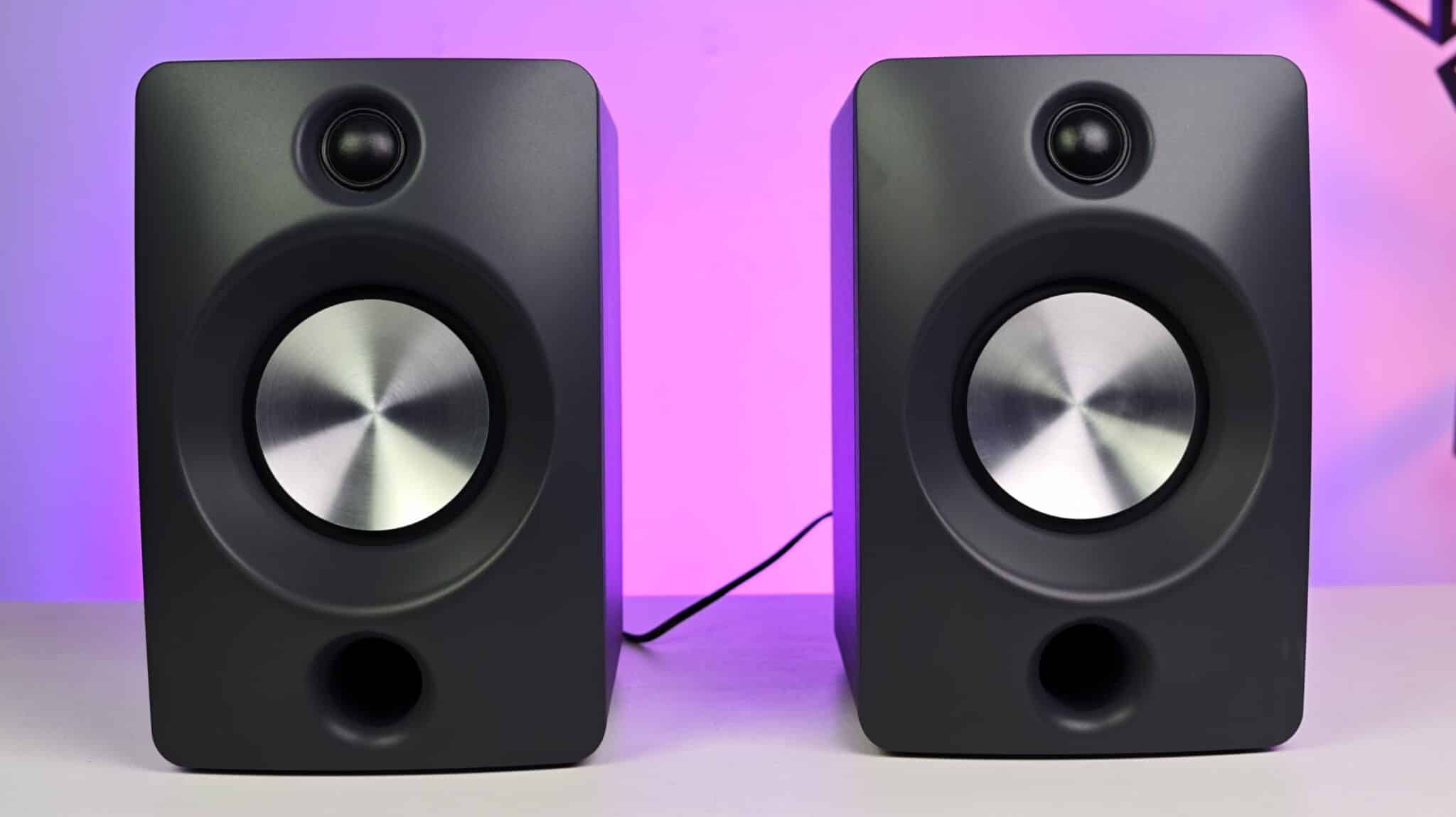 Lumio Aura 5 Review: Should You Replace Your Soundbar with Bookshelf Speakers? 7 Lumio Aura 5 Review