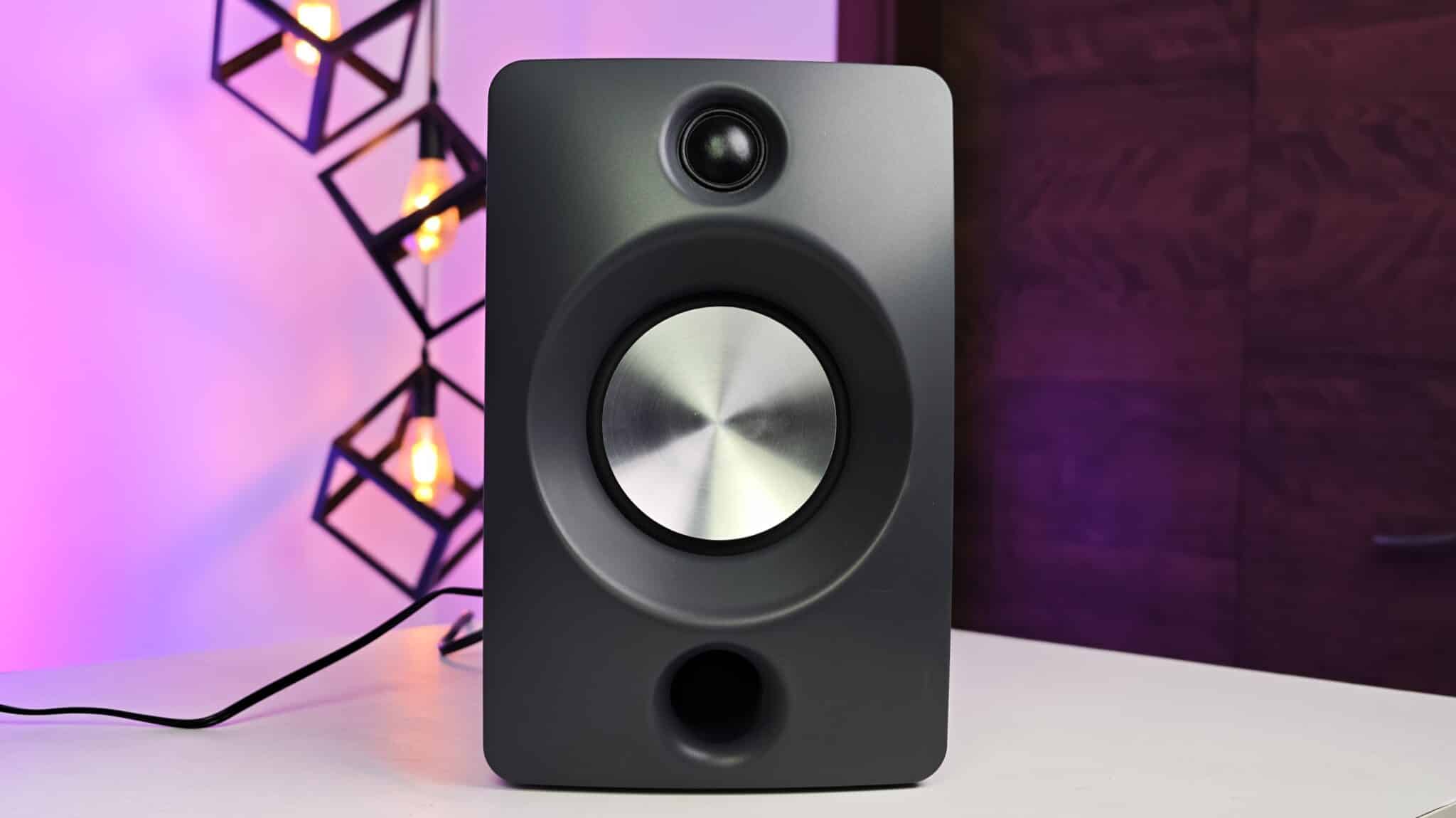 Lumio Aura 5 Review: Should You Replace Your Soundbar with Bookshelf Speakers? 2 Lumio Aura 5 Review
