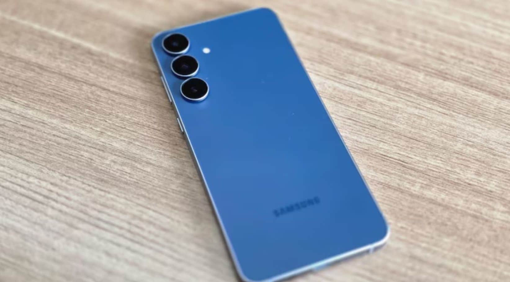 Samsung Galaxy S25 price drops to Rs 57,999 during Flipkart Big Billion Days sale